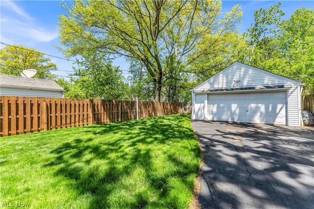 1533 E 195th Street, Euclid, OH 44117