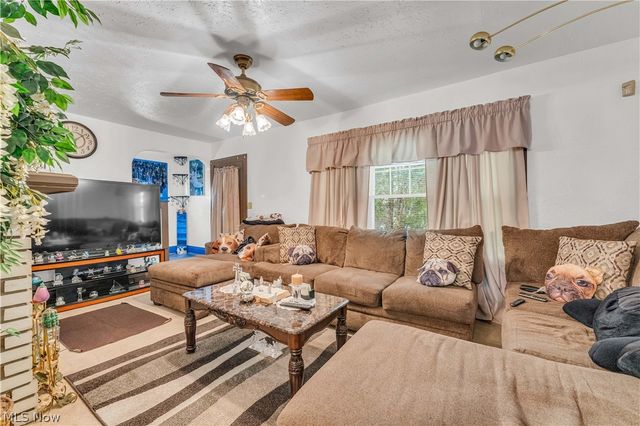 1533 E 195th Street, Euclid, OH 44117