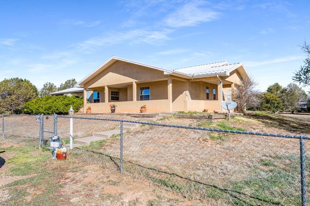 37 Sage Lane, Edgewood, NM 87015