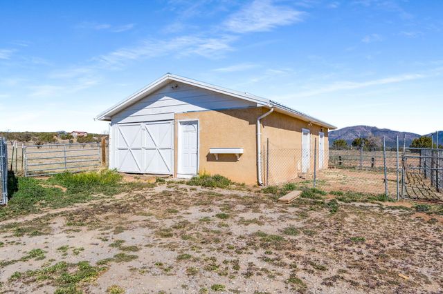 37 Sage Lane, Edgewood, NM 87015