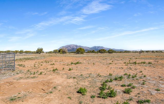 37 Sage Lane, Edgewood, NM 87015