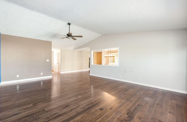 37 Sage Lane, Edgewood, NM 87015