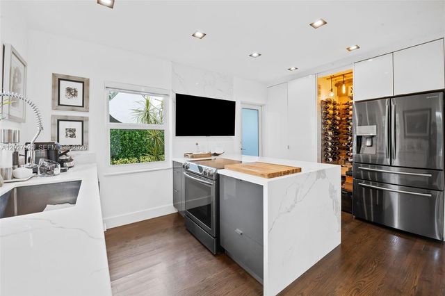 39 Montilla Avenue, Coral Gables, FL 33134