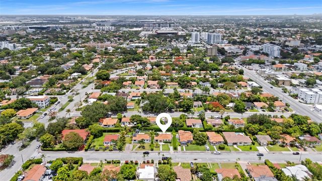 39 Montilla Avenue, Coral Gables, FL 33134