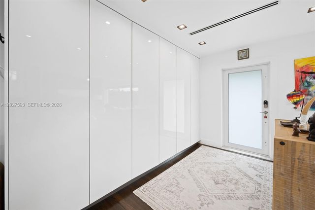 39 Montilla Avenue, Coral Gables, FL 33134