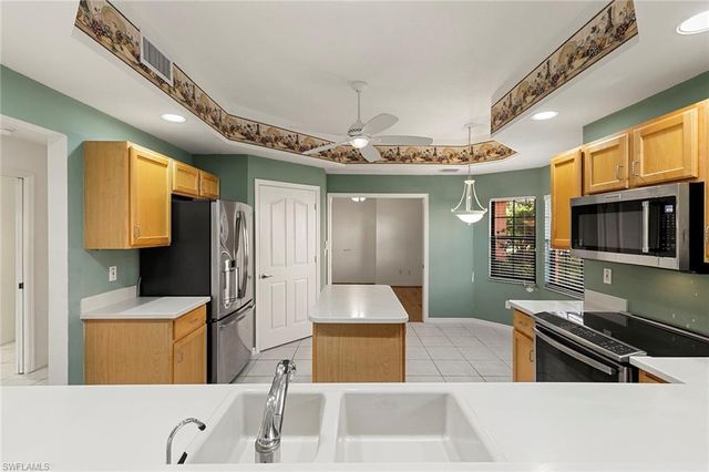 5785 Grande Reserve Way Apt 901, Naples, FL 34110