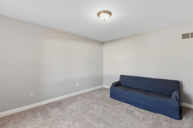 38124 Cobble Creek Court, Sterling Heights, MI 48312
