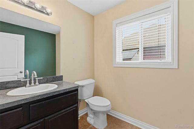 38124 Cobble Creek Court, Sterling Heights, MI 48312