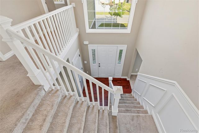 38124 Cobble Creek Court, Sterling Heights, MI 48312
