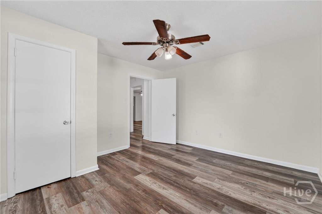 Image 12 of property listing at 2624 Aimar Avenue, Savannah, GA 31406