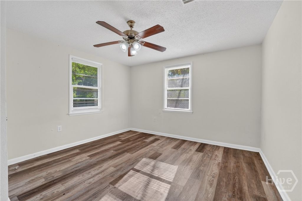 Image 16 of property listing at 2624 Aimar Avenue, Savannah, GA 31406