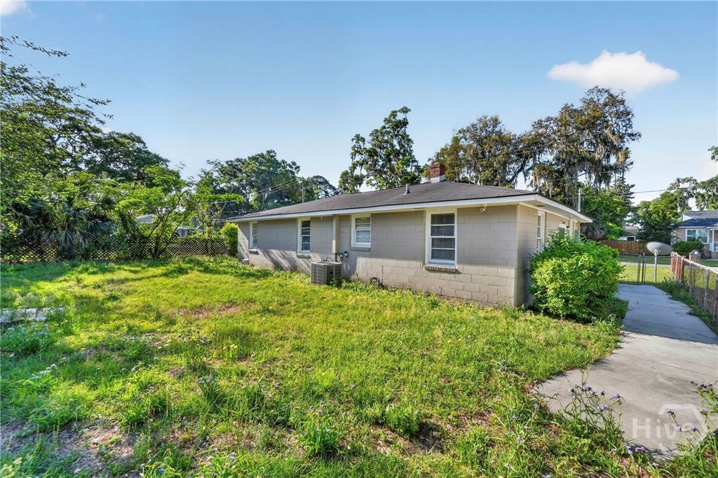 Image 18 of property listing at 2624 Aimar Avenue, Savannah, GA 31406