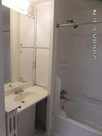 520 Riverland RD, Roanoke, VA 24014