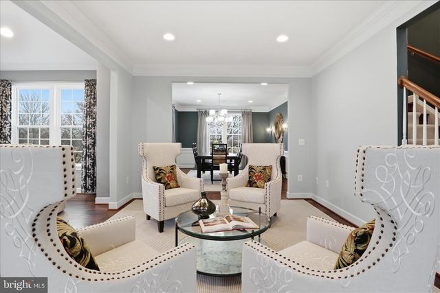 23044 CREIGHTON FARMS DR, Leesburg, VA 20175