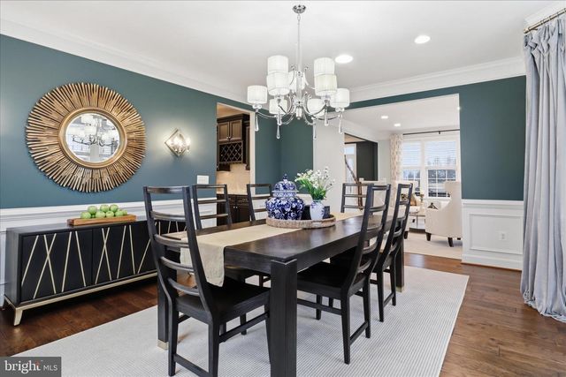 23044 CREIGHTON FARMS DR, Leesburg, VA 20175