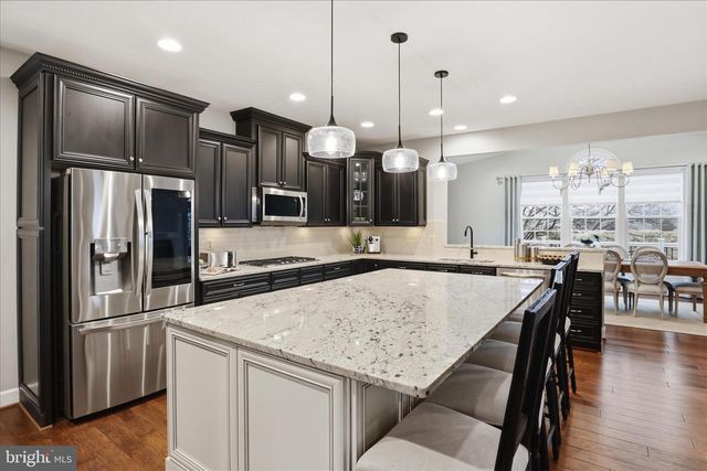 23044 CREIGHTON FARMS DR, Leesburg, VA 20175