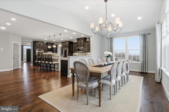 23044 CREIGHTON FARMS DR, Leesburg, VA 20175