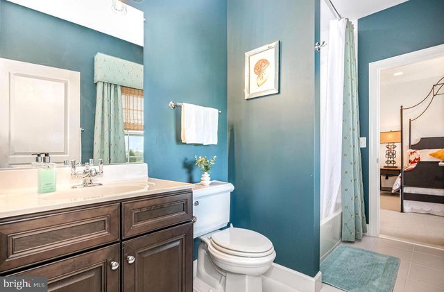 23044 CREIGHTON FARMS DR, Leesburg, VA 20175