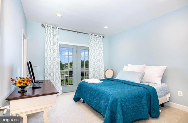 23044 CREIGHTON FARMS DR, Leesburg, VA 20175