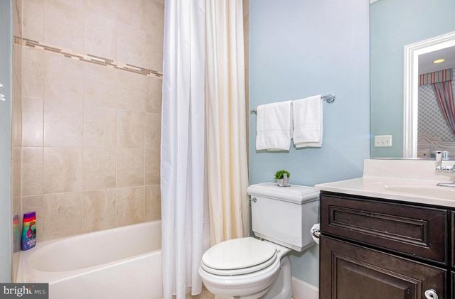 23044 CREIGHTON FARMS DR, Leesburg, VA 20175