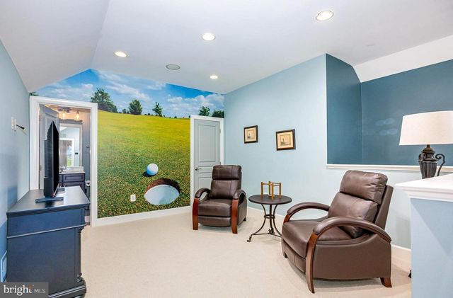 23044 CREIGHTON FARMS DR, Leesburg, VA 20175