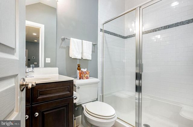 23044 CREIGHTON FARMS DR, Leesburg, VA 20175