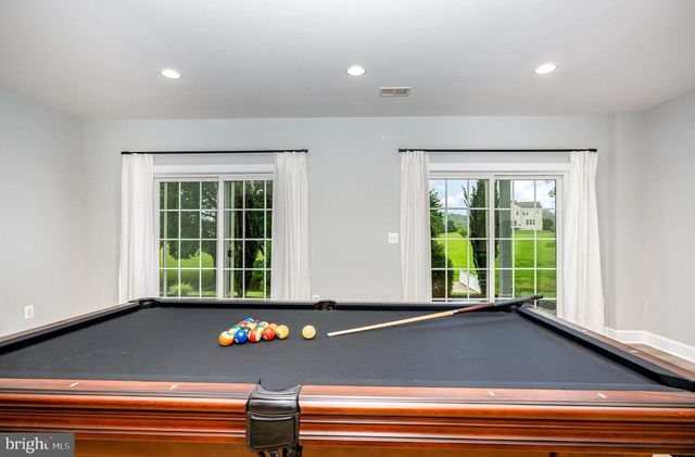 23044 CREIGHTON FARMS DR, Leesburg, VA 20175