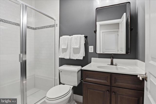 23044 CREIGHTON FARMS DR, Leesburg, VA 20175