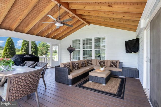 23044 CREIGHTON FARMS DR, Leesburg, VA 20175