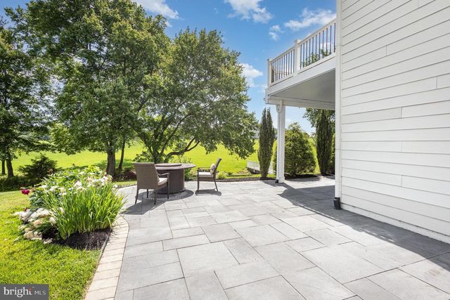 23044 CREIGHTON FARMS DR, Leesburg, VA 20175