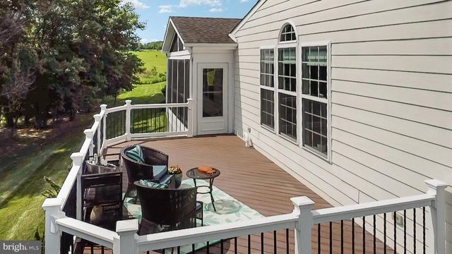 23044 CREIGHTON FARMS DR, Leesburg, VA 20175