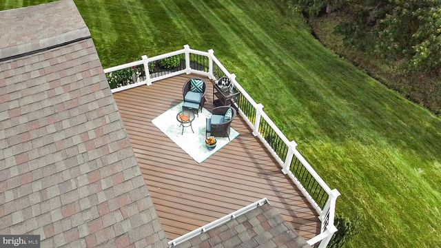 23044 CREIGHTON FARMS DR, Leesburg, VA 20175