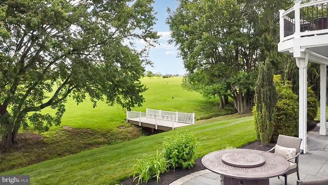 23044 CREIGHTON FARMS DR, Leesburg, VA 20175