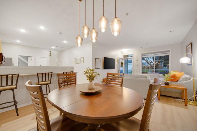 739 Maple Hills Drive I, Maplewood, MN 55117