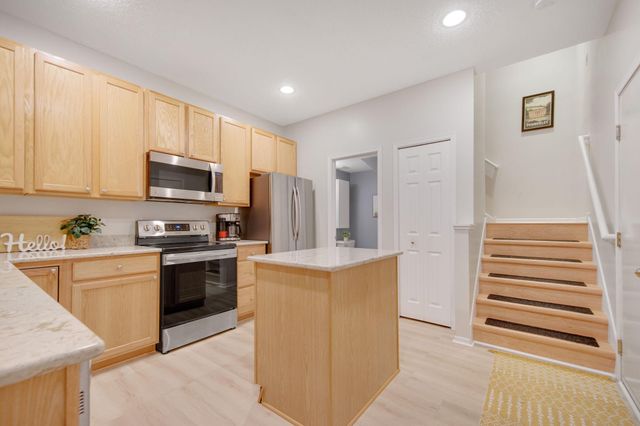 739 Maple Hills Drive I, Maplewood, MN 55117