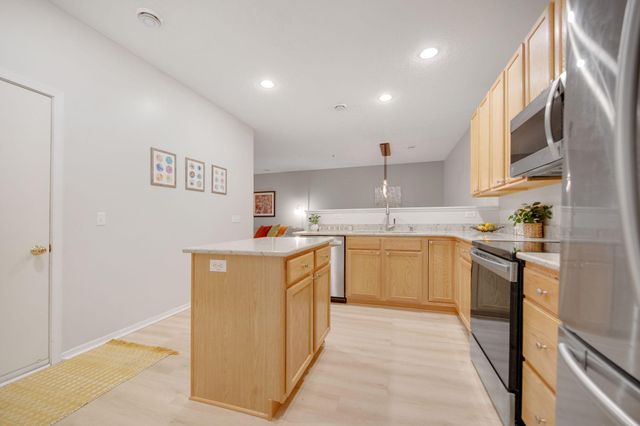 739 Maple Hills Drive I, Maplewood, MN 55117