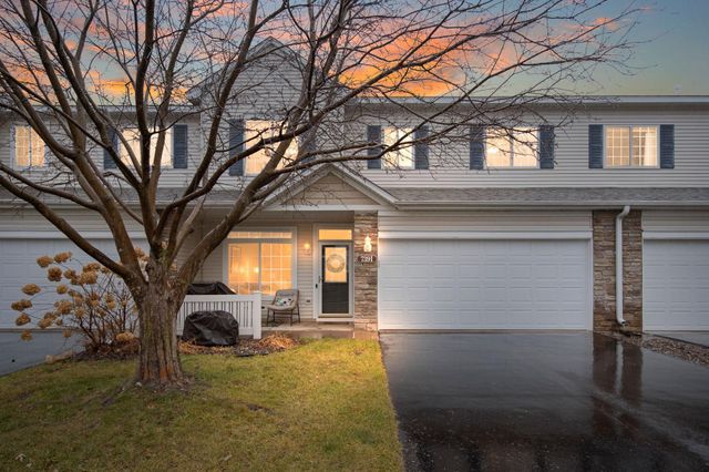 739 Maple Hills Drive I, Maplewood, MN 55117