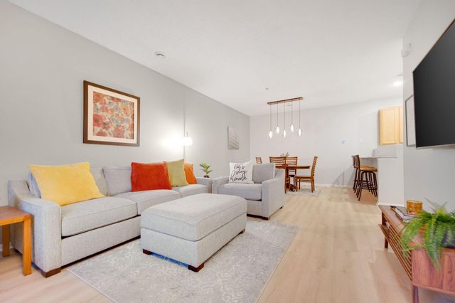 739 Maple Hills Drive I, Maplewood, MN 55117