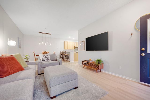 739 Maple Hills Drive I, Maplewood, MN 55117