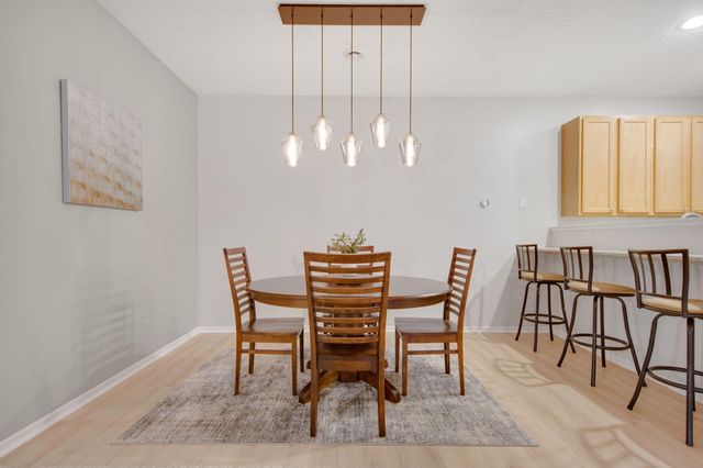 739 Maple Hills Drive I, Maplewood, MN 55117