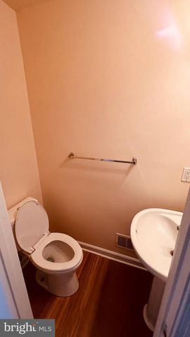 7678 AUDUBON MEADOW WAY, Alexandria, VA 22306
