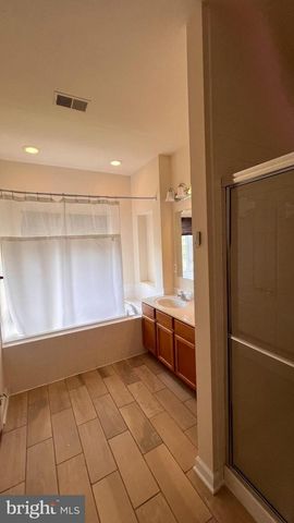 7678 AUDUBON MEADOW WAY, Alexandria, VA 22306