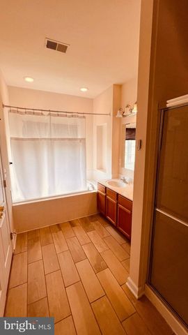 7678 AUDUBON MEADOW WAY, Alexandria, VA 22306