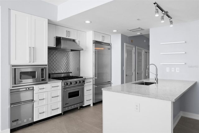 1208 E KENNEDY BOULEVARD 925, Tampa, FL 33602