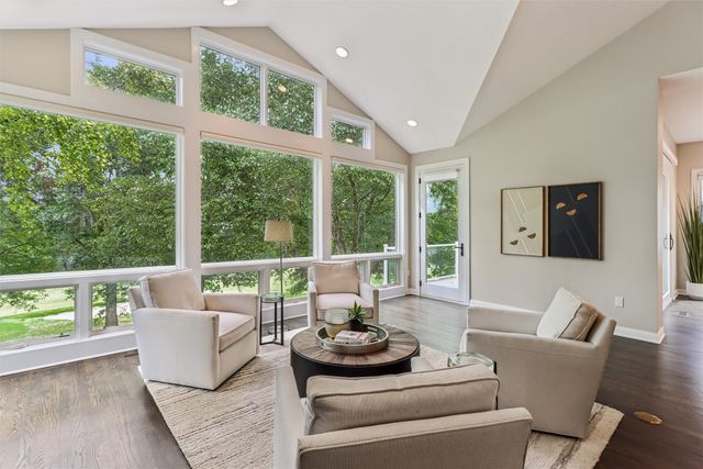 5754 Gallery Court, West Des Moines, IA 50266