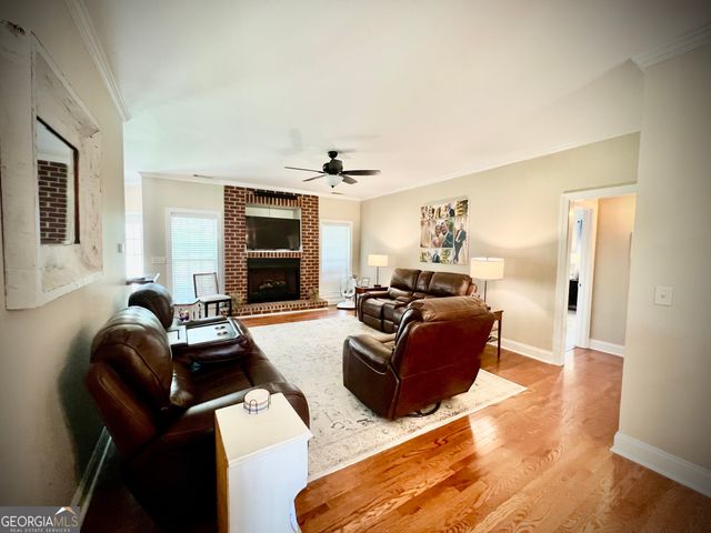 511 Live Oak Way, Dublin, GA 31021