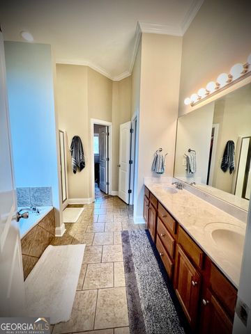 511 Live Oak Way, Dublin, GA 31021