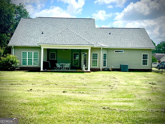 511 Live Oak Way, Dublin, GA 31021