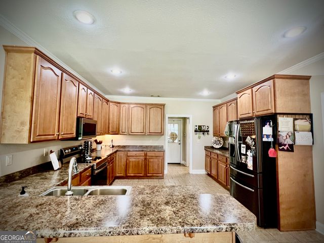 511 Live Oak Way, Dublin, GA 31021