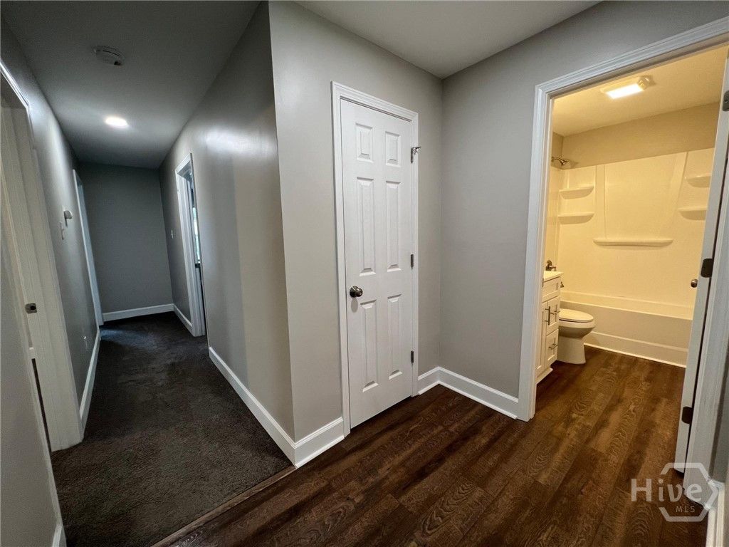 Image 10 of property listing at 826 E 33rd Street, Savannah, GA 31401